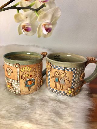 Tematické hrníčky které mají za sebou dlouhou cestu do téhle krásy.Kafíčko a kamarádka.😋